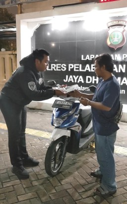 Polres Pelabuhan Tanjung Priok Kembalikan Motor Hasil Curian, Pemilik Sumringah.