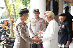 Kapolres Klungkung Dampingi Dir Binmas Polda Bali Kunjungi Ketua MDA Prov Bali
