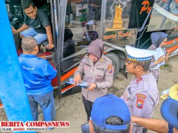 Satlantas Polres Sampang Lakukan Inpeksi Angkutan Umum, Barang dan Orang, Menjelang Idul Fitri 1446 H