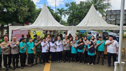 Kapolres Metro Jakarta Timur Gelar Bakti Sosial Di Panti Sosial Trisna Werda.