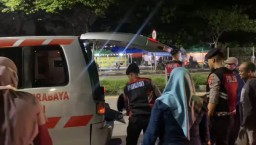 Aksi Heroik Anggota Polres Bangkalan Tolong Ibu Melahirkan Dalam Truk di Jembatan Suramadu