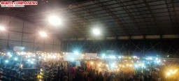 Malam Terakhir, Pengunjung Berjubel di Bazar Mbledos Fashion Festival Volume ke 10 GOR Indoor Sampang 