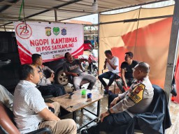 Polsek Cakung Ngopi Kamtibmas Dalam Program *MANTAP* Serta *TAKTIS* Polres Metro Jakarta Timur.
