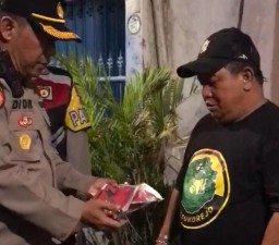 Kapolsek Simokerto Gencarkan Operasi Cegah Curanmor, 100 Kunci Ganda Dibagikan Gratis