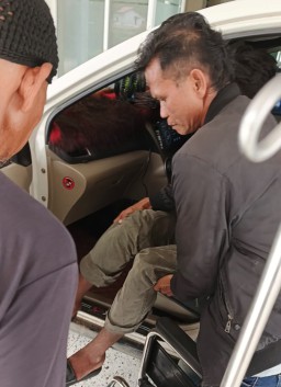 Difitnah Menculik Anak, Sekelompok Warga Main Hakim Sendiri, Menganiaya Herman Hingga Babak Belur