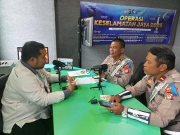 Sosialisasi Operasi Keselamatan Lewat Radio, Satlantas Edukasi Masyarakat Tertib Berlalulintas.