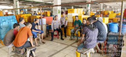 Kegiatan Bintibmas Binmas Polsek Kawasan Muara Baru Cagah Gangguan Kamtibmas.