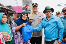 *Kapolres Tanjung Priuk Laksanakan Jumat Curhat Di Rumah Apung Muara Angke”