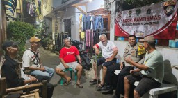 Bhabinkamtibmas Palmeriam Gelar Ngopi Kamtibmas, Tingkatkan Keamanan Menjelang Ramadhan.