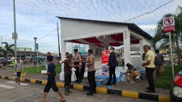 Berbagi Makanan Untuk Sesama, Di Jumat Berkah.