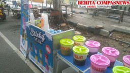 Minuman Viral Sticky Milk, Kini Hadir di Alun - Alun Trunojoyo Sampang