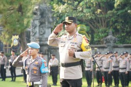 Polres Klungkung Gelar Upacara Bendera hari Kesadaran Nasional