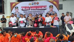 Polrestabes Surabaya dan Polsek Jajaran Kembali Ungkap Kasus Curanmor, 42 Tersangka Diamankan 
