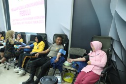 Polres Bangkalan Gelar Donor Darah Rutin, Ajak Masyarakat Peduli Dengan Sesama