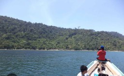 Tuntutan Nelayan Ring 1 Amdal PT, DIB ,Kabid Lingkungan Hidup Pemprov "Yeni, Perintahkan Konsultan Masukan Pulau Maya