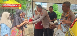 Polsek Matraman Bagikan 300 Paket Makan Gratis Untuk Warga