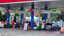 Polsek Kramatjati Lakukan Monitoring SPBU, Pastikan Tidak Ada Oplosan PERTAMAX Dan PERTALITE.