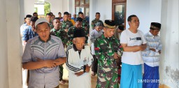 Tingkatkan Ketaqwaan Kepada Allah SWT, Satgas TMMD ke 123 Gelar Sholat Jum'at Bersama Warga