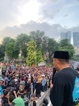 Bentuk Kepedulian di Bulan Ramadhan, Aliansi Madura Indonesia Bagikan 1200 Sembako Gratis Kepada Masyarakat
