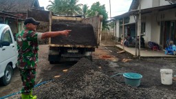Pastikan Material Batu Dan Pasir Lancar, TMMD Ke-123 Kodim 0822 Bondowoso Genjot Distribusi