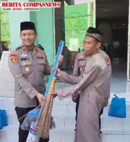 Sambut Ramadhan, Polres Pelabuhan Tanjung Priok, Bersihkan Masjid Dan Tebar Kebaikan.