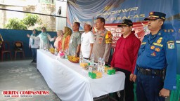 Polsek Ciracas Adakan Jum'at Curhat Untuk Tingkatkan Pelayanan Kepolisian kepada Masyarakat.