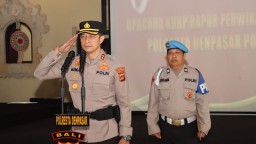 Polresta Denpasar Gelar Upacara Korps Rapor Kenaikan Pangkat Pengabdian Dua Personel