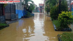 Laporan BPBD Situasi dan Kondisi Banjir, Jalan Pemuda Baru Kampung Kajuk, Rongtengah Sampang, Warga Diminta Waspada Banjir