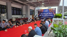Hangatnya Kebersamaan! Keluarga Besar Lapas Narkotika Kelas IIA Pamekasan Ngabuburit dan Buka Puasa Bersama