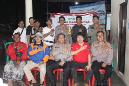 Kapolsek Tambora Ngopi Kamtibmas Di Pos Satkamling di RW.02.