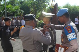 Polres Bandara Ngurah Rai Gelar Apel Pasukan Operasi Ketupat Agung 2025