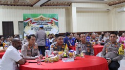 Polresta Denpasar Gelar Bazar dan Baksos Ramadhan, Kapolri Pantau Langsung Lewat Zoom