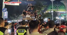 Wujud Pelayanan, Personil Gabungan Polres Sampang Giat Keamanan dan Ketertiban Jalan Saat Musik Sahur