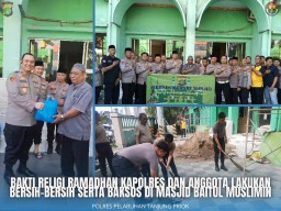 Polres Pelabuhan Tanjung Priok, Gelar Aksi Bersih-Bersih Masjid Dan Hotline 110, Tips Mudik Aman Keluarga Nyaman, Pemberantasan Preman.