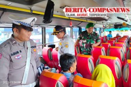 Sosialisasi Mudik Aman di Terminal Trunojoyo Sampang, Meningkatkan Keselamatan Dan Kenyamanan Dalam Rangka Operasi Ketupat 2025.