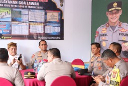 Kapolres Klungkung Cek Kesiapan Personel di Pos Pelayanan Goa Lawah