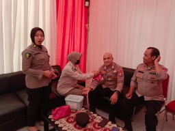 Peduli Kesehatan Petugas, Tim Dokkes Polres Metro Jaktim Kunjungi Pos Pam Pangkalan Jati.