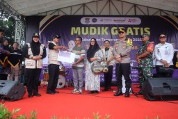 Mudik Aman dan Nyaman, Kapolresta Tangerang dan Bupati Tangerang Gelar Mudik Gratis 2025