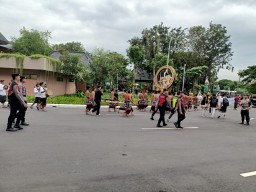 Polres Bandara Laksanakan Pengamanan Parade Ogoh-Ogoh di Bandara Internasional I Gusti Ngurah Rai
