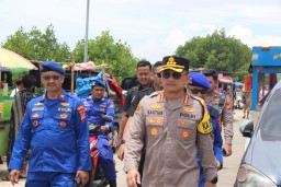 Kapolresta Tangerang Kunjungi Pengamanan Wisata Di Pulo Cangkir, Kecamatan Kronjo.