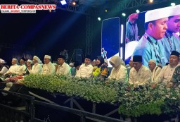 Sampang Bersholawat, Gelar Halal Bihalal, Silaturahmi dan Tasyakuran Bersama Ribuan Masyarakat Sampang