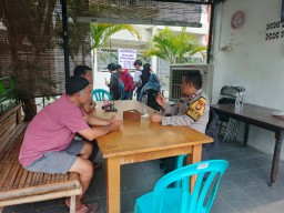 Kunjungi Warga Rawamangun, Polisi Ajak Warga Jadi Polisi Bagi Diri Sendiri.