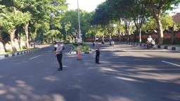Polres Bandara Ngurah Rai Intensifkan Pengaturan Lalin Pagi Hari Untuk Atasi Kemacetan