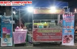 Kini Hadir: Minuman Viral Sticky Milk, Ice Cream Cemil, Korean Street Food dan Kue Moci di Alun - Alun Trunojoyo Sampang