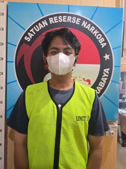 Warga Sidoarjo Kedapatan Sabu 107,136 Gram, Berhasil Diringkus Satresnarkoba Polrestabes Surabaya