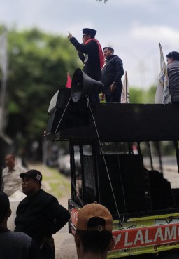AMI Siap Gelar Aksi Demo Terkait Temuan Wakil Wali Kota Surabaya di D'Fashion Textile &amp; Tailor