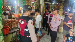 Polsek Matraman Pantau Stabilitas Harga Sembako di Pasar Palmeriem.