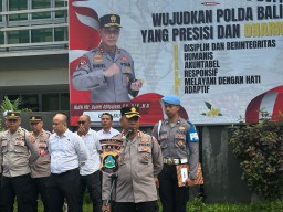 Wakapolres Kawasan Bandara I Gusti Ngurah Rai Pimpin Apel Jam Pimpinan: Tekankan Soliditas dan Hindari Judi Online