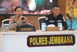 Kapolres Jembrana Ingatkan Warga: Gunakan Media Sosial Secara Cerdas dan Bertanggung Jawab