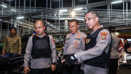 Polres Metro Jakarta Timur Gelar Patroli Skala Sedang, Tujuh Remaja Diamankan Jelang Hari Buruh.